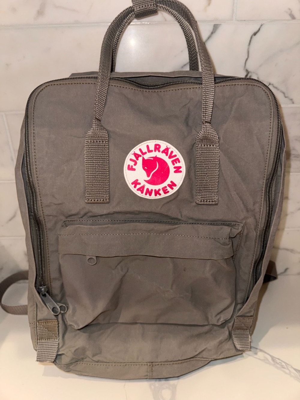 Fjällräven Kånken Backpack - Gray with Pink Logo